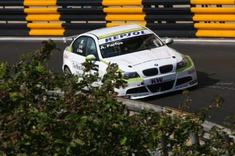 Farfus vandt 2. heat men blev samlet nr. 3 i mesterskabet